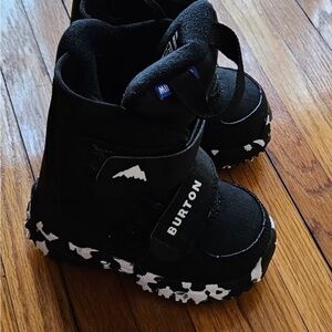 Burton 7C Mini Grom Boot Black and White Snow Boots